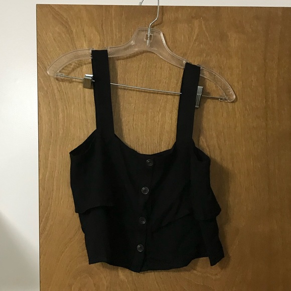 Button Tank - Picture 2 of 5